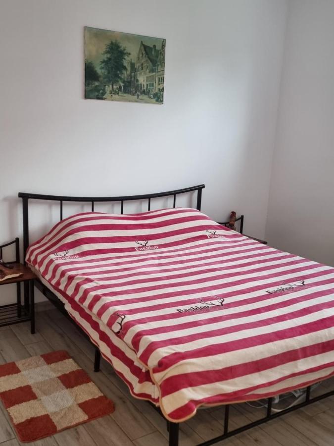 New Bucuresti Relax Flat - Apartament Relaxare - 4 People Apartman Kültér fotó