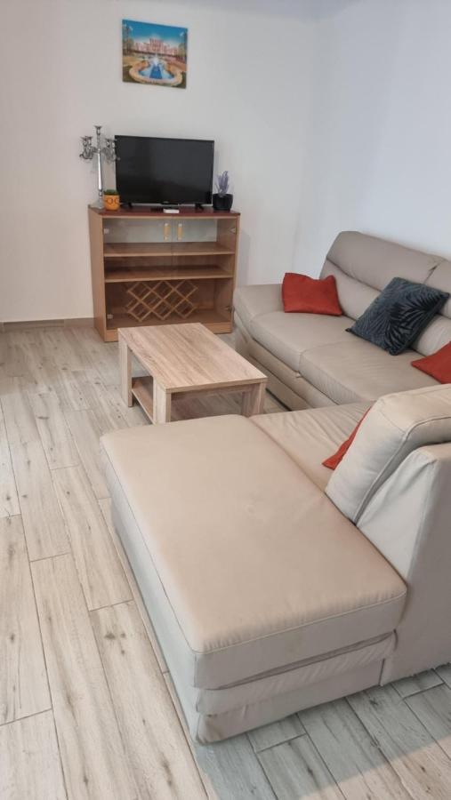 New Bucuresti Relax Flat - Apartament Relaxare - 4 People Apartman Kültér fotó